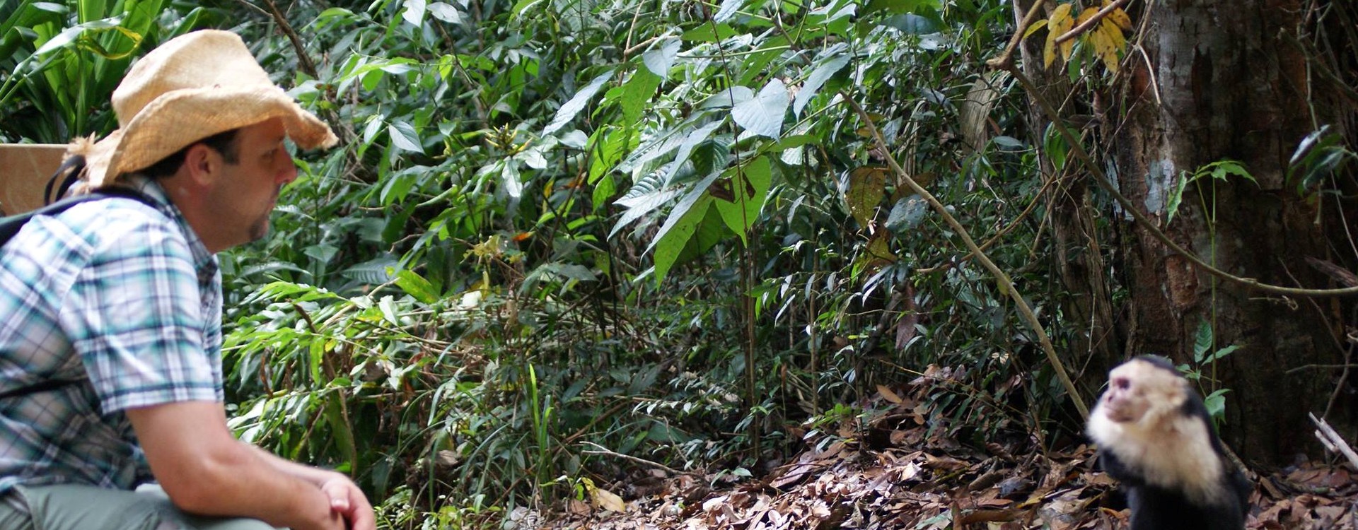 ENJOY COSTA RICA'S AMAZING WILDLIFE & NATIONAL PARKS